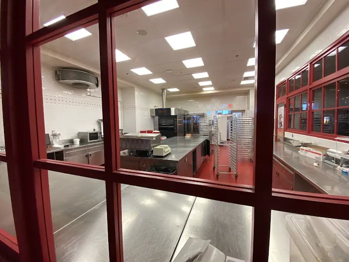 Carlo's Bakery Picture 7