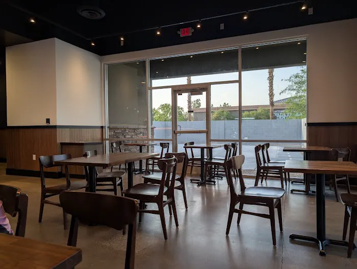 85°C Bakery Cafe - Enterprise Picture 7