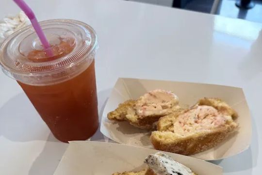 Yonutz Donuts and Ice Cream - Spring Valley Las Vegas