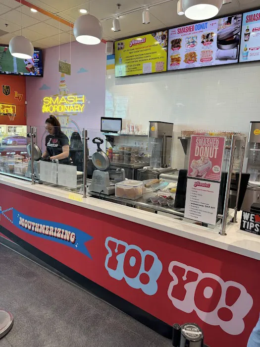 Yonutz Donuts and Ice Cream - Spring Valley Las Vegas Picture 9