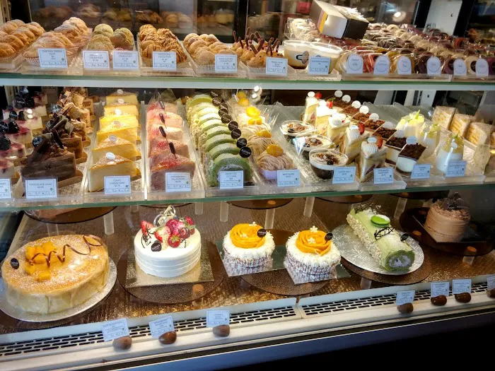 Suzuya Patisserie Picture 1