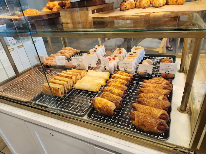 TOUS Les JOURS Cafe Picture 9