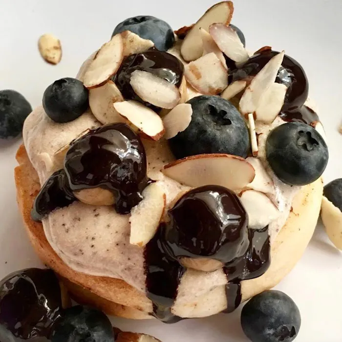 Cinnaholic Picture 6