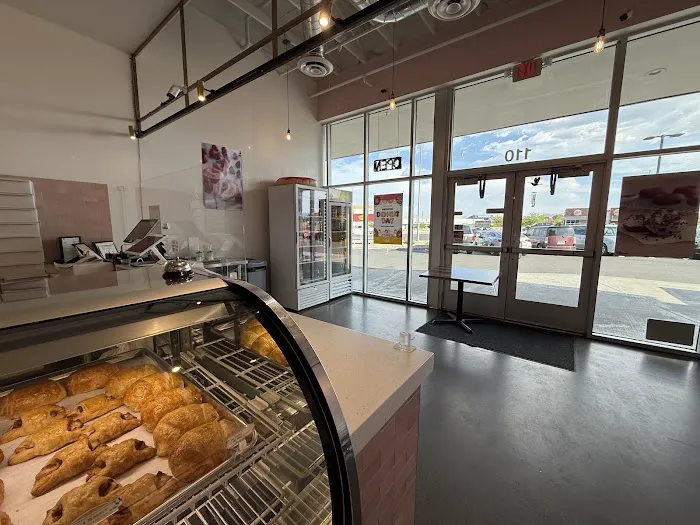 Mazzoa Donuts Picture 3