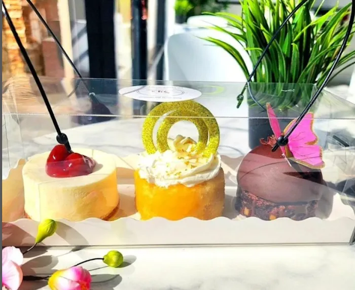 SYS DESSERTS BAR. (Close) Picture 6