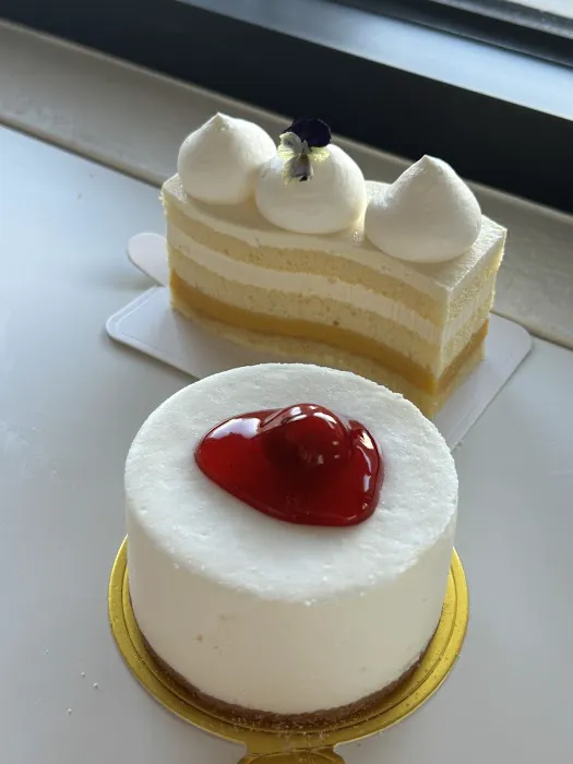 SYS DESSERTS BAR. (Close) Picture 7