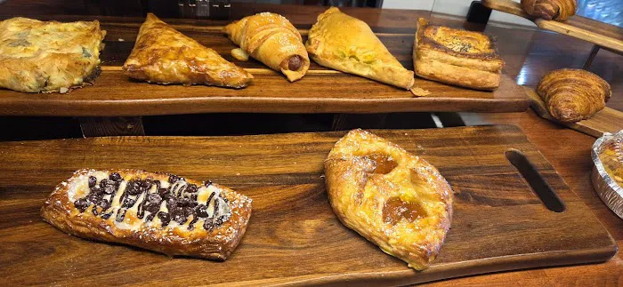 Luchkoff Patisserie Picture 4