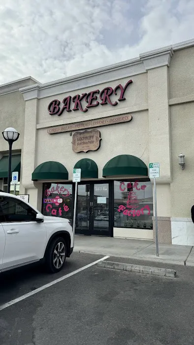 Luchkoff Patisserie Picture 6