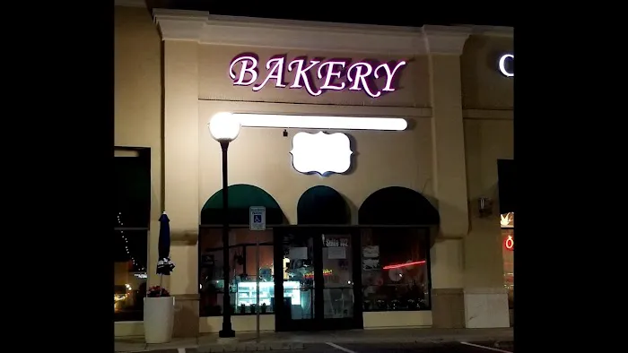 Luchkoff Patisserie Picture 9