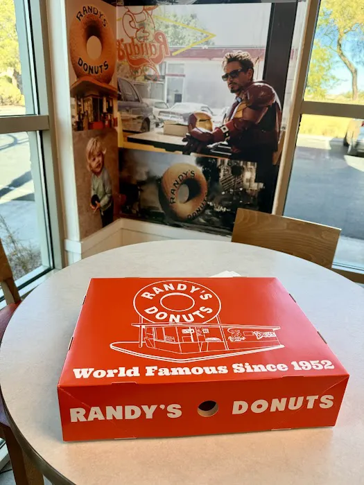 Randy's Donuts Picture 1