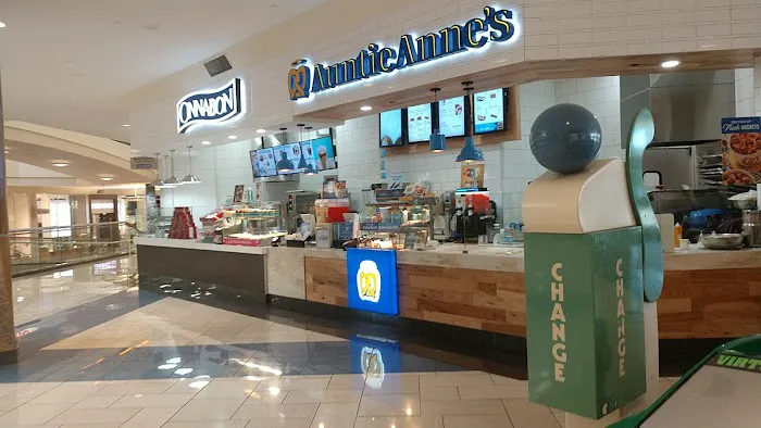 Cinnabon Picture 4