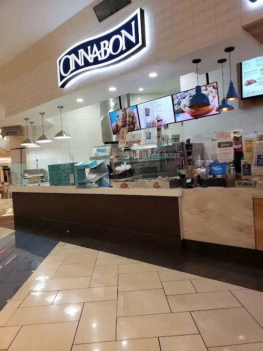 Cinnabon Picture 6