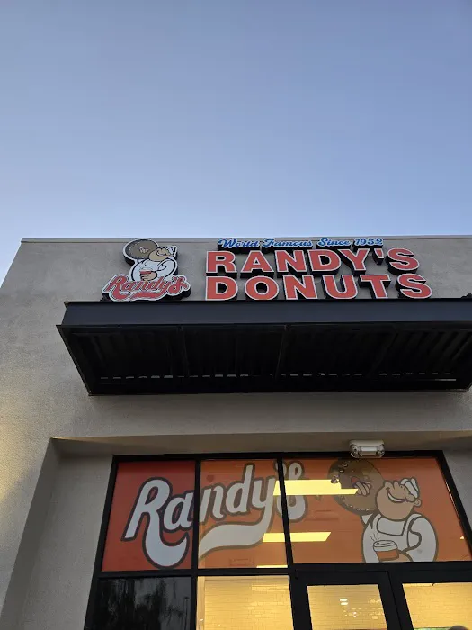 Randy's Donuts Picture 1
