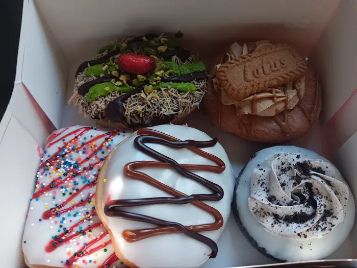 Pinkbox Doughnuts Picture 9