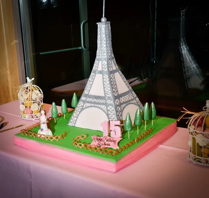 Andrea's World of Cakes Picture 5