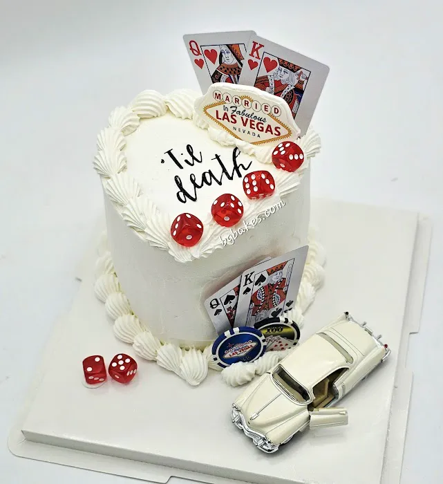 Vegas Cakes Picture 7