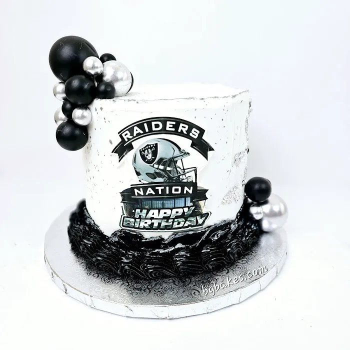 Vegas Cakes Picture 1