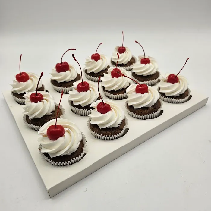 Vegas Cakes Picture 5