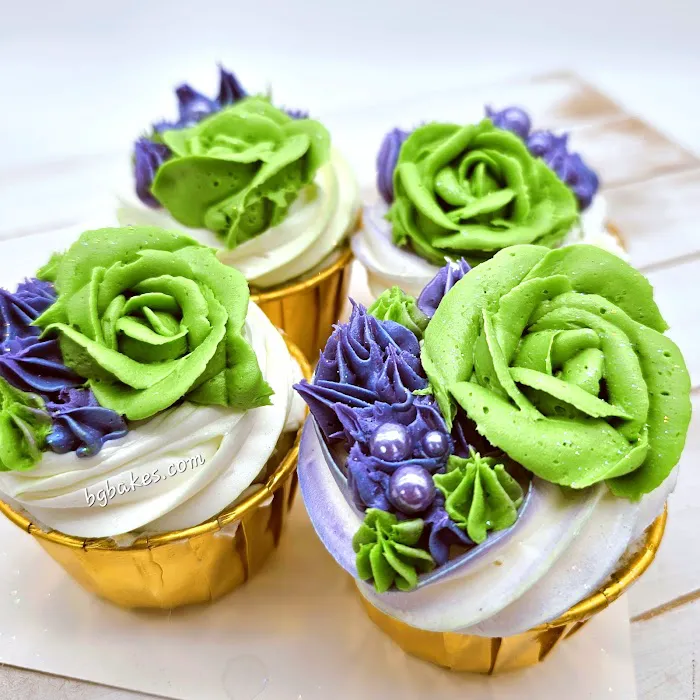 Baby Girl Bakes Cakes Picture 4