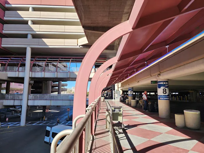 Sprinkles Harry Reid International Airport ATMs Picture 2