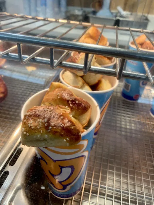 Auntie Anne's Picture 3