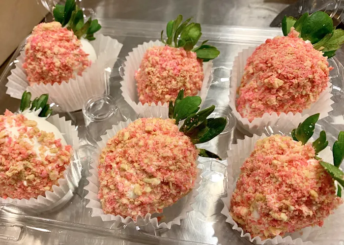 Mary's Cakes Picture 9