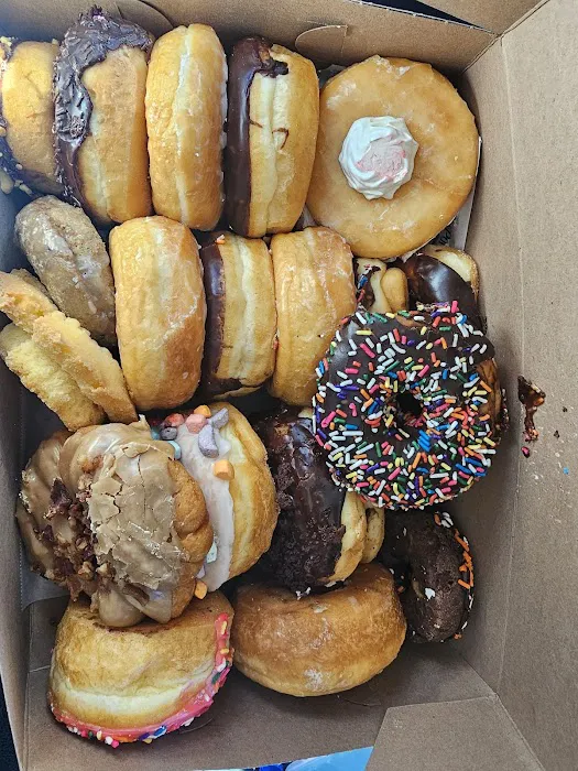 Poppy's Donuts Picture 3