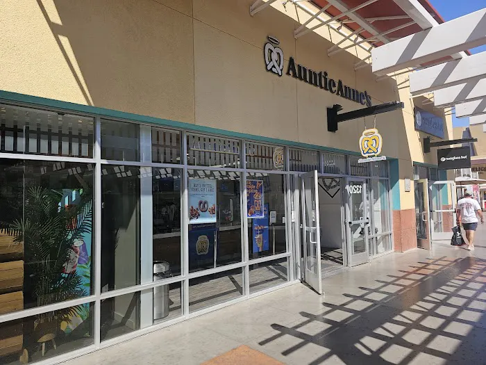 Auntie Anne's Picture 7