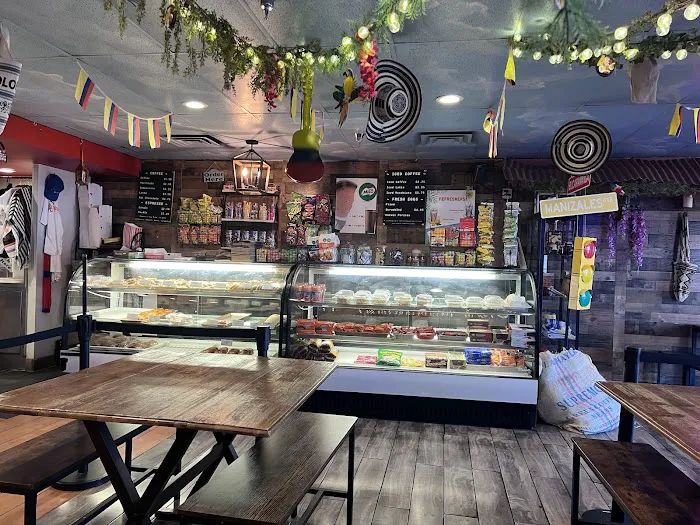 Pasabocas Colombian Bakery Picture 6