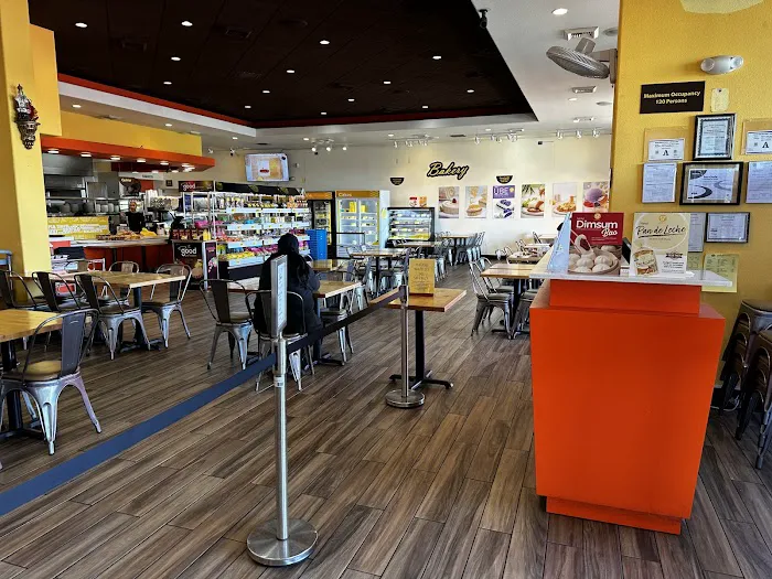 Goldilocks Bakeshop and Restaurant Picture 4