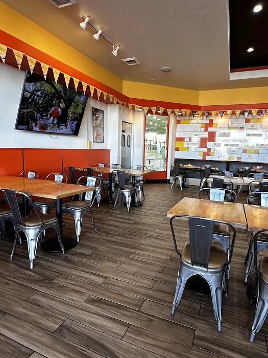 Goldilocks Bakeshop and Restaurant Picture 6