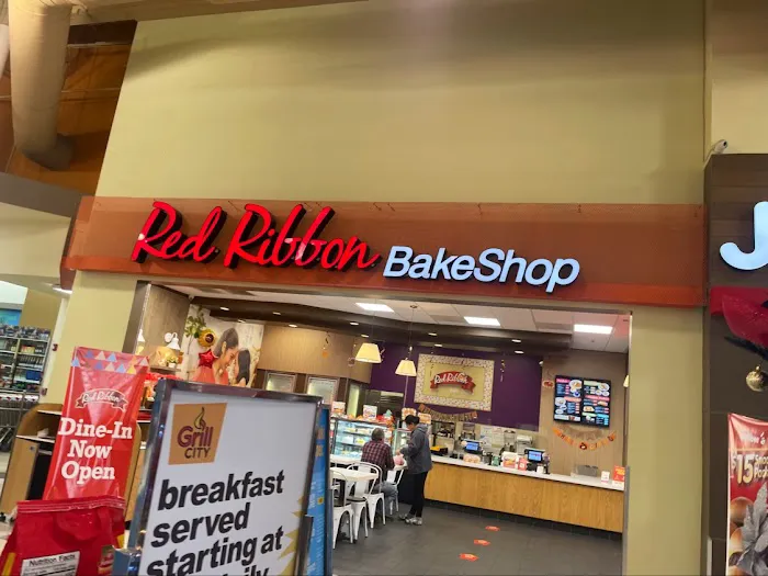 Red Ribbon Bakeshop Picture 8