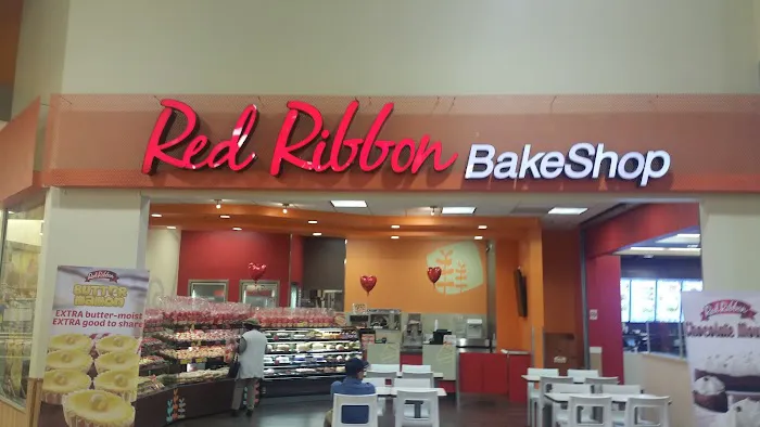 Red Ribbon Bakeshop Picture 2