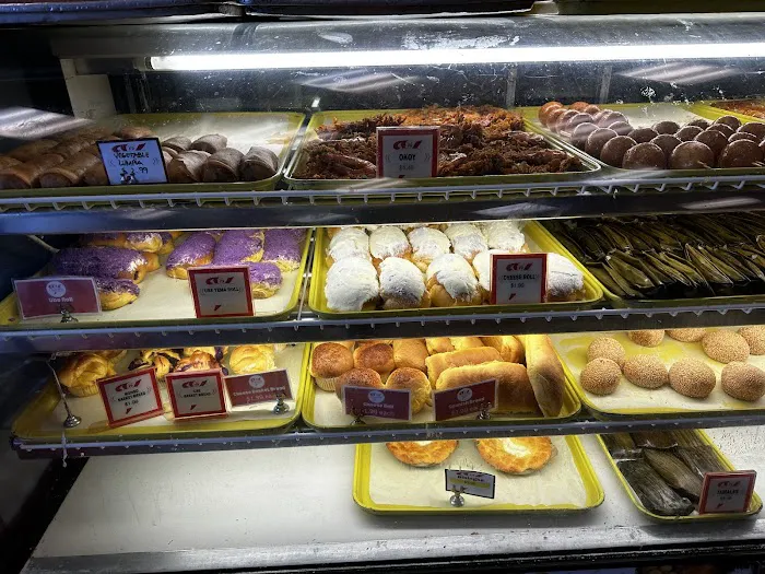 Valerio's Tropical Bake Shop Picture 9