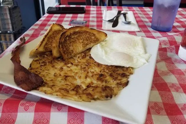 Homies Cinnamon Rolls Comfort Cafe