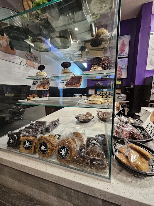 Cinnaholic Picture 9