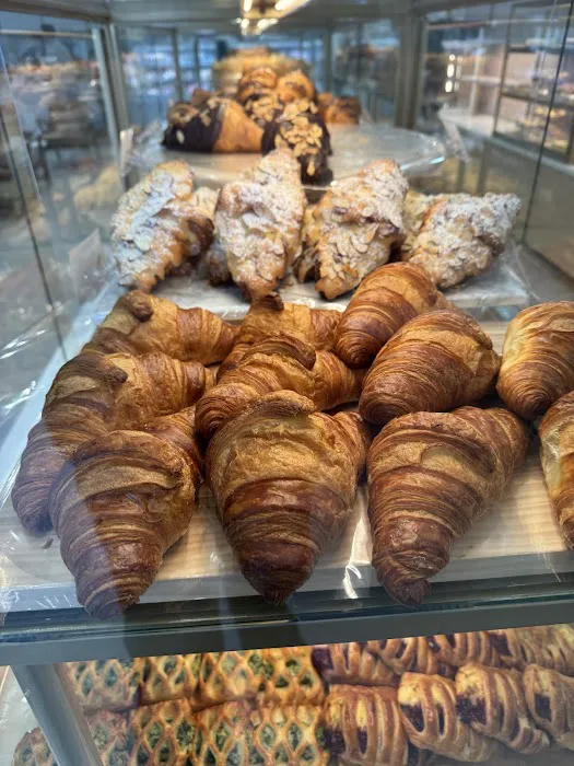 Tous Les Jours Bakery & Cafe Picture 2
