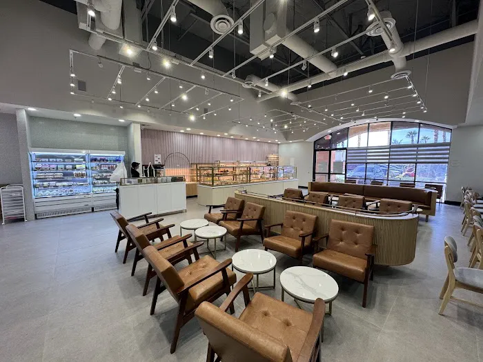Tous Les Jours Bakery & Cafe Picture 4