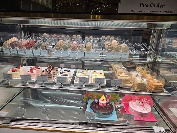 Tous Les Jours Bakery & Cafe Picture 3