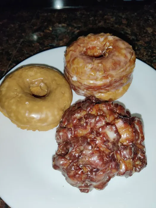 Donut Factory Dee's-Mazzoa Picture 5