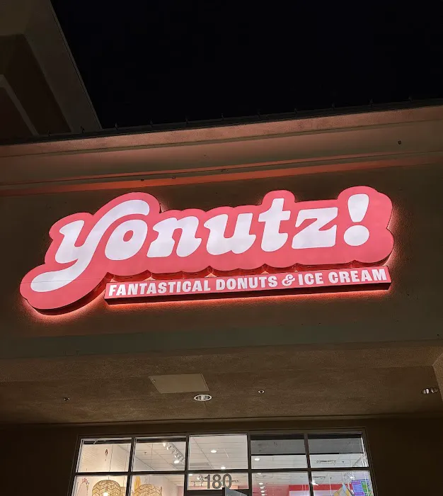 Yonutz Donuts and Ice Cream - Las Vegas Picture 10