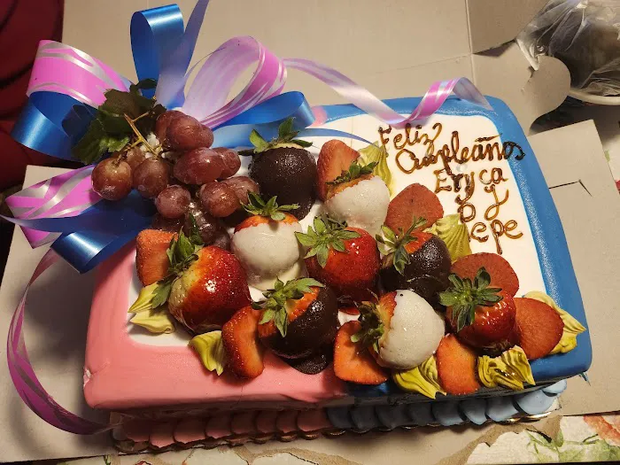 La Mexicana Bakery Picture 3
