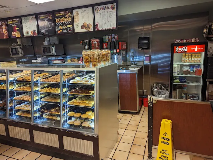 Winchell's Donut House Picture 9