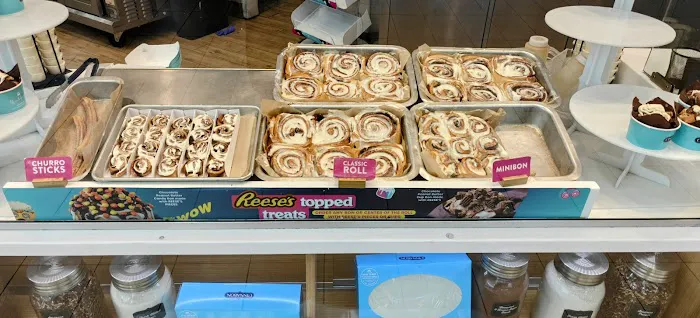 Cinnabon Picture 1