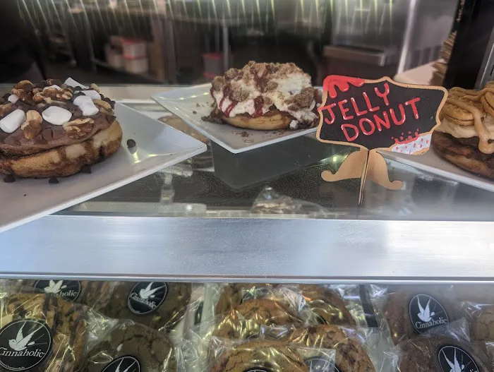 Cinnaholic Picture 1