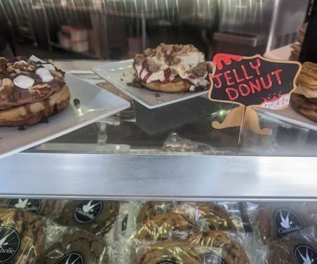 Cinnaholic