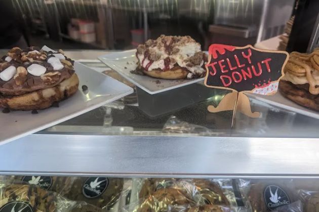 Cinnaholic