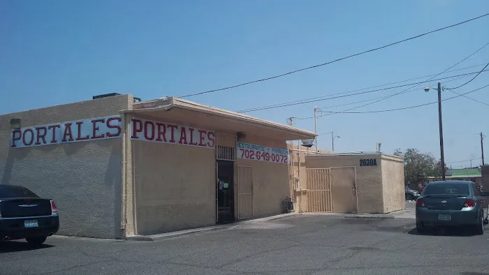 Los Portales Bakery Picture 3