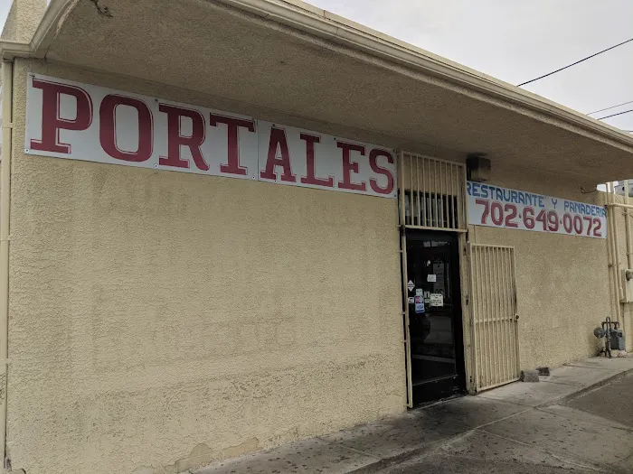 Los Portales Bakery Picture 4