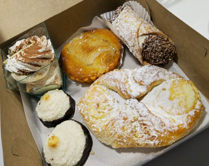 Chef Flemming's Bakeshop Picture 3